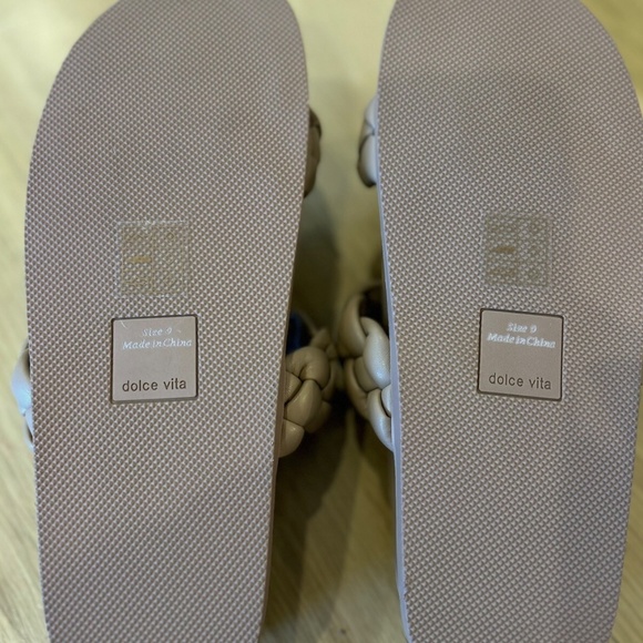 Dolce Vita ( Never Worn) Women’s Signe Sandals- color Cafe Stella size 9 - Picture 3 of 4